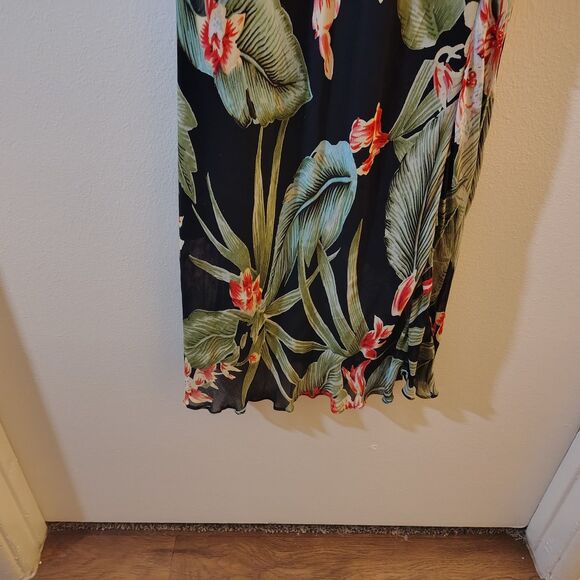 Lola P Black Floral Y2K Beaded Long Length size small ruffle bottom - Picture 6 of 10